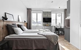 Forenom Aparthotel Bromma  3*